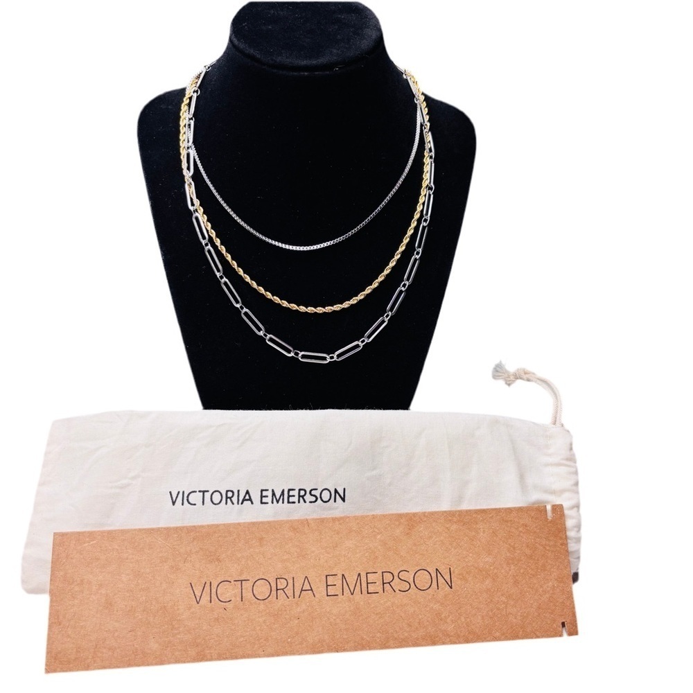 VICTORIA EMERSON Corrine Layered Mixed Metals Chain Necklace
